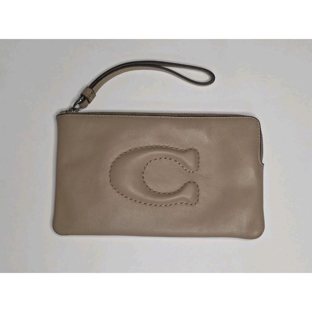 Coach CR392 Large Corner Zip Wristlet Taupe Smooth Leather *